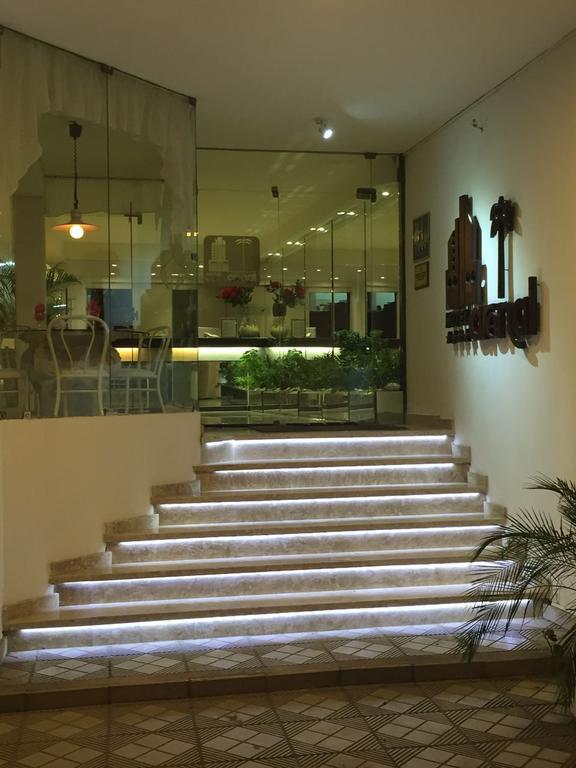 Hotel Arenal Santa Cruz de La Sierra Ngoại thất bức ảnh