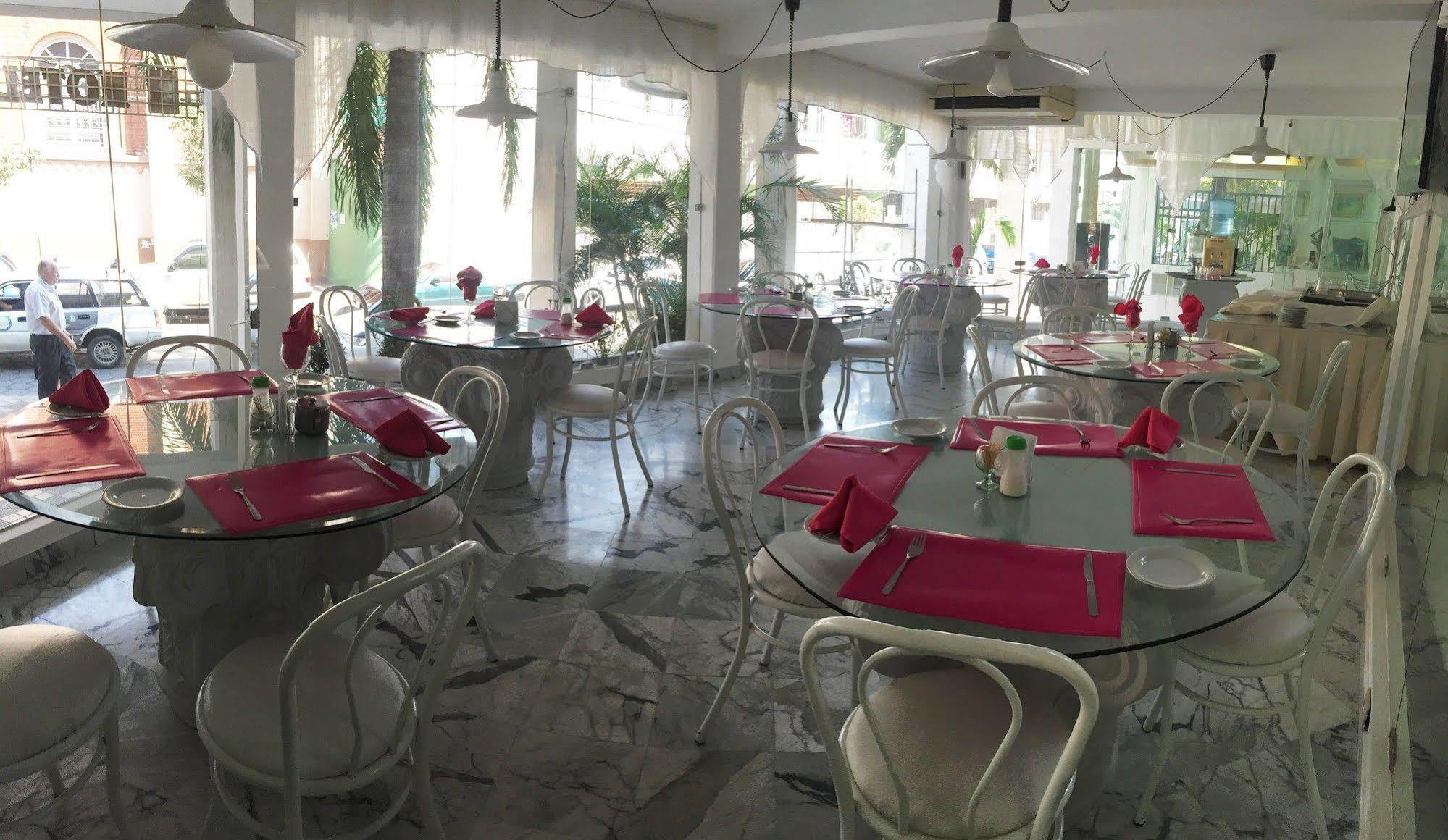 Hotel Arenal Santa Cruz de La Sierra Ngoại thất bức ảnh